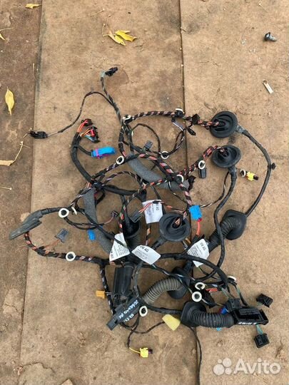 Проводка двери коса Skoda Octavia 3 A7