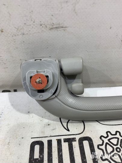 Ручка потолочная задняя правая Kia Sportage SL