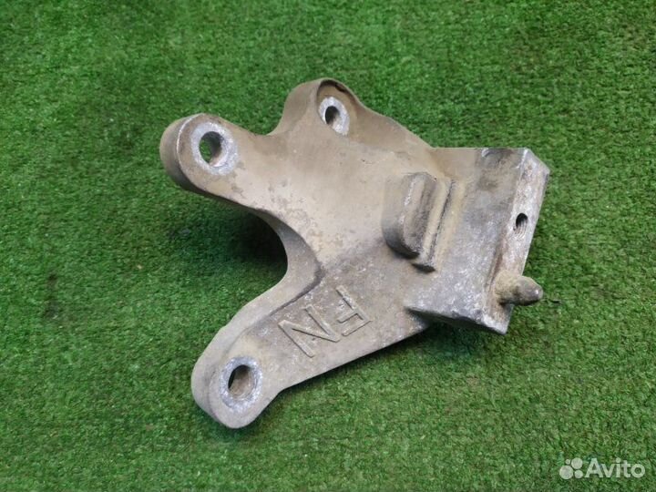 Кронштейн Mazda 3 BL 1.6 2011