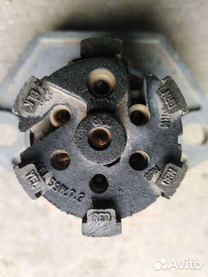 Разъём семиштырьевой в литом цынковом корпусе