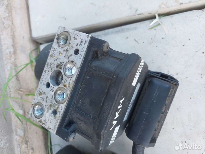 Бмв е39/38 блок абс 001 asc