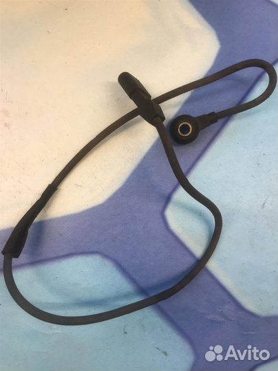 Датчик детонации 077905377D