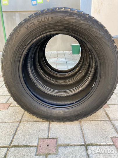 Nokian Tyres WR SUV 3 225/60 R17