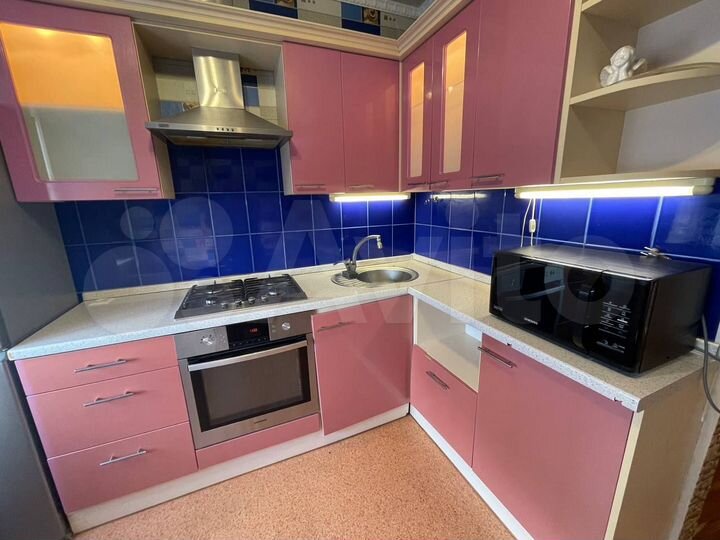 2-к. квартира, 55 м², 5/5 эт.