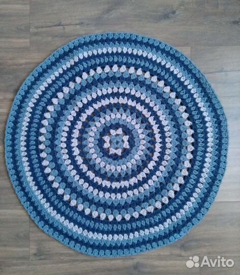 Коврик из пряжи новый ручная работа