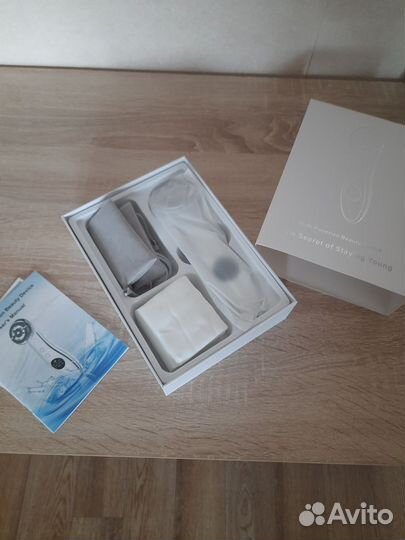 Косметический аппарат, массажер для лица