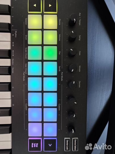 Миди клавиатура Novation launchkey 37