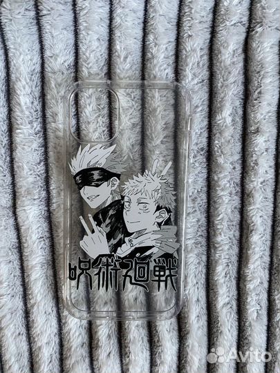 Чехлы на iPhone 11