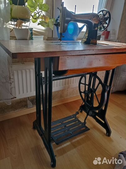 Ручная швейная машина бу