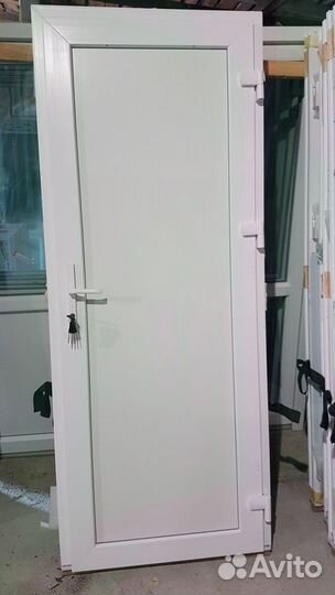 Пластиковые окна и двери новые