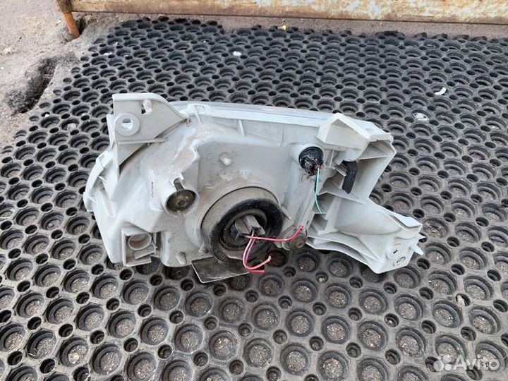 Фара Mazda Mpv LW 99-02