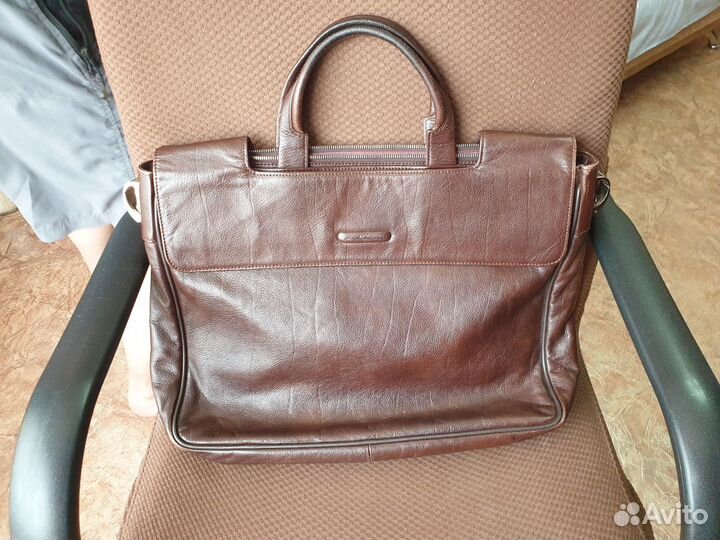 Мужской кожаный портфель Рiquadro. Б\у. Италия