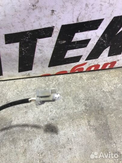 Датчик ABS передний правый Nissan Primera P12