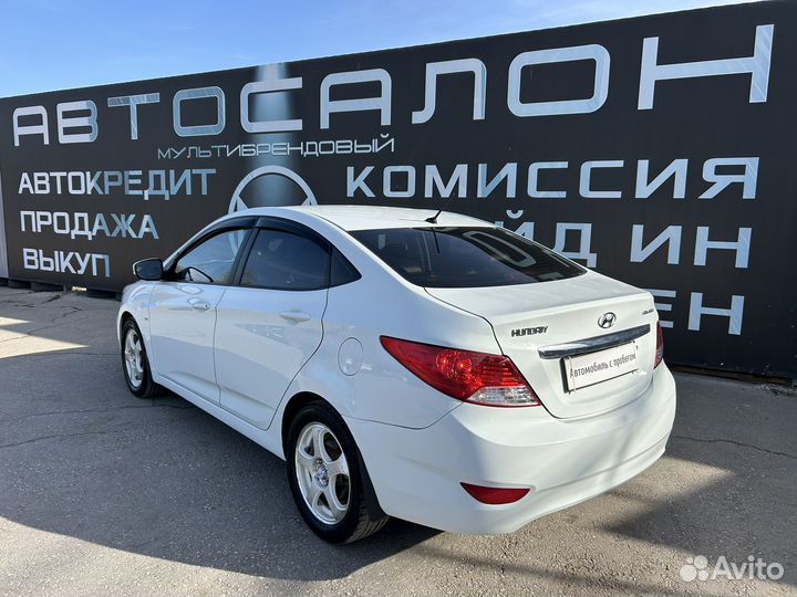 Hyundai Solaris 1.6 AT, 2012, 130 100 км