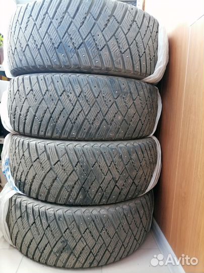 Goodyear UltraGrip 235/55 R18 104T