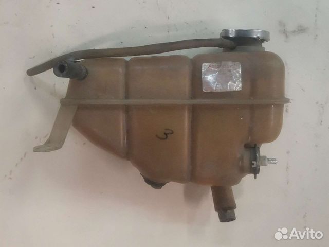Бачок расширительный Mercedes-Benz E124