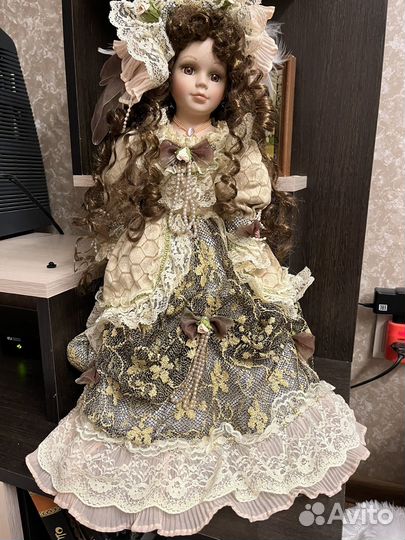 Кукла фарфоровая большая