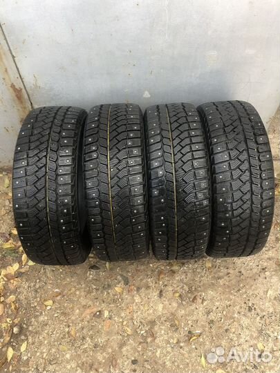 Viatti Brina Nordico V-522 215/50 R17 91T