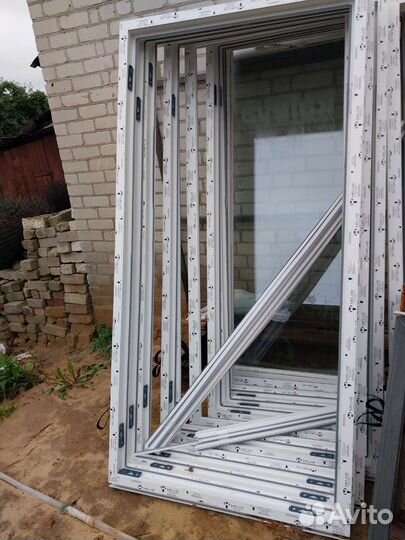 Оконная рама пластиковая