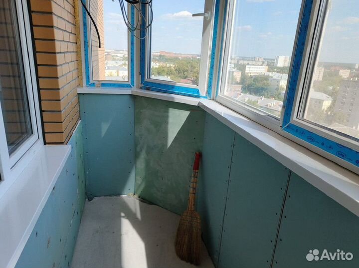 Подоконник на заказ из искусственного камня