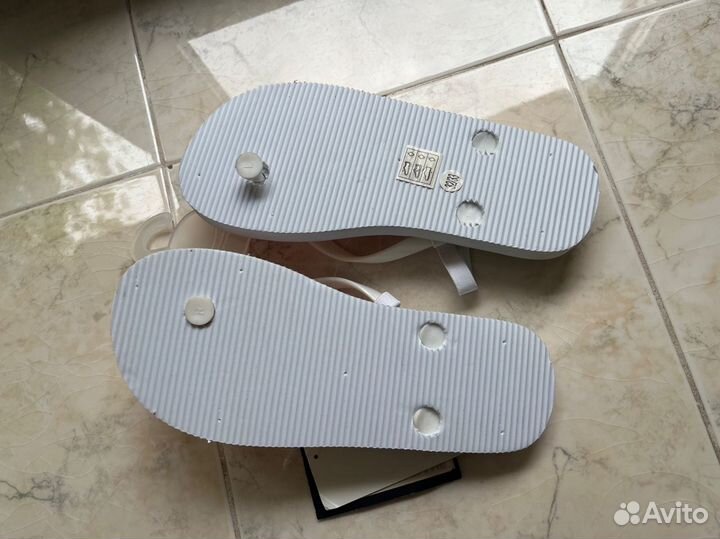 Сланцы для девочки 32 р