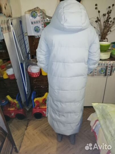 Пуховик зимний длинный женский 44