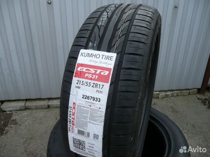 Kumho Ecsta HS52 215/55 R17 98W