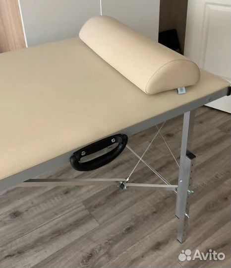 Массажный стол