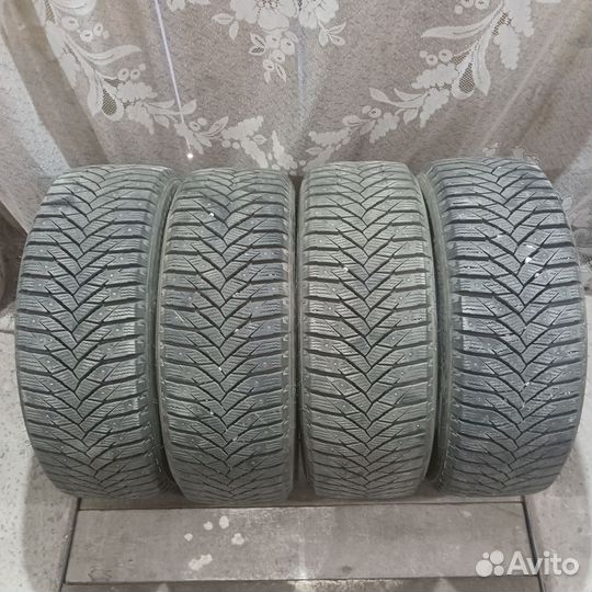 Triangle PS01 215/55 R17 98T