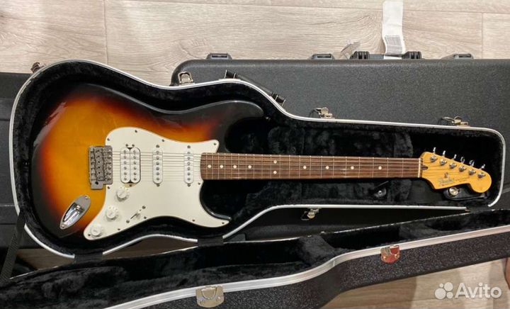 Кейс жесткий для электрогитары / Кофр / Чехол