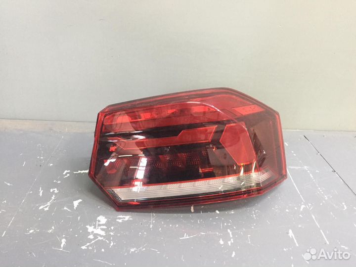 Фонарь задний правый наруж. Polo 6 Фольксваген Пол