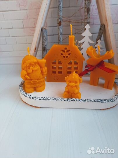 Набор новогодних свечей из натурального воска