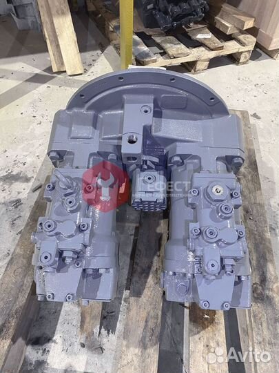 Основной насос Hitachi ZX330LC-3 9256100