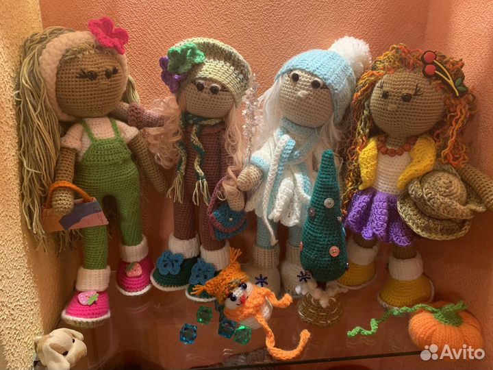 Куколки интерьерная вязаная