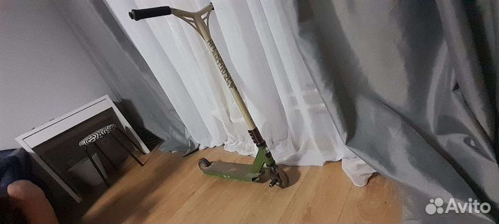 Трюковой самокат