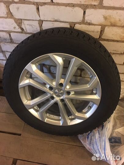 Колеса в сборе зимняя резина и литые диски R18