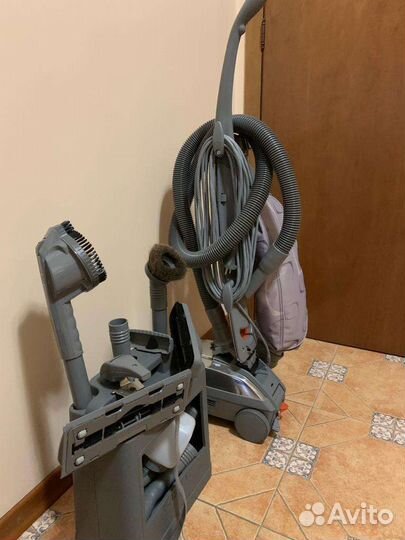 Новый,профессиональный пылесос kirby G10E Sentria