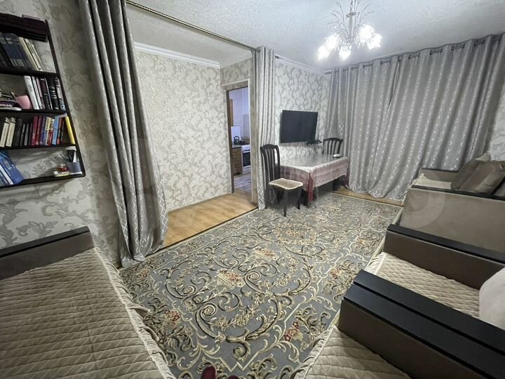 2-к. квартира, 45 м², 1/3 эт.