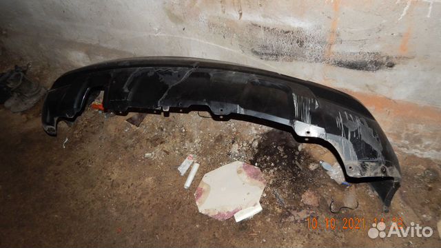 Бампер задний Рено Дастер 2013 оригинал битый