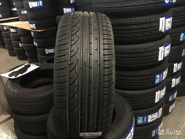 Rydanz Roadster R02 245/40 R20 99W