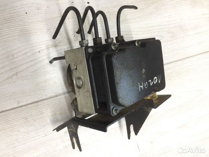 Блок ABS Renault Logan седан K7MF710 2006