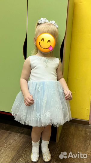 Платье нарядное (снежинки) 86 размер