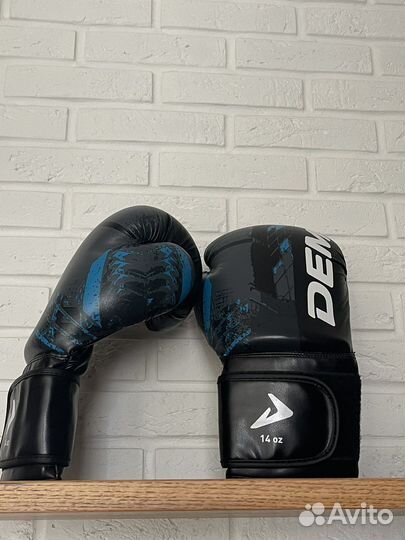 Боксерские перчатки 14 oz