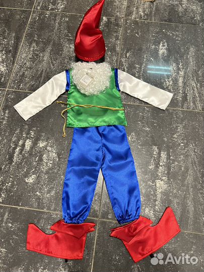 Новый костюм гнома, 110