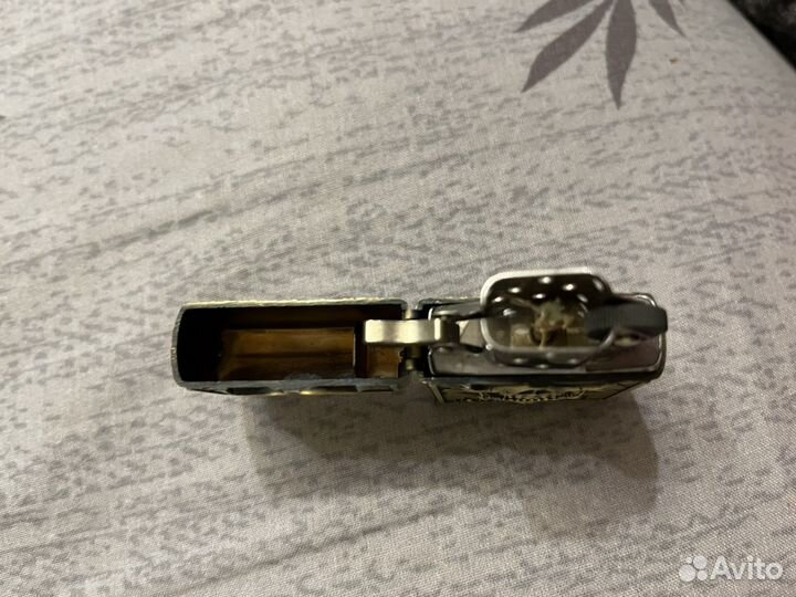 Зажигалка бензиновая новая