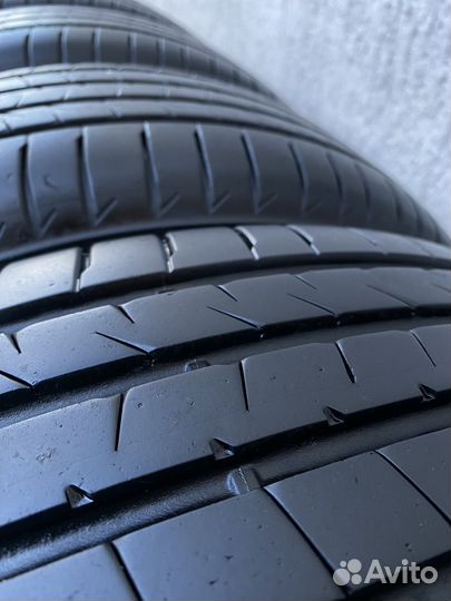 Bridgestone Alenza 001 215/65 R16