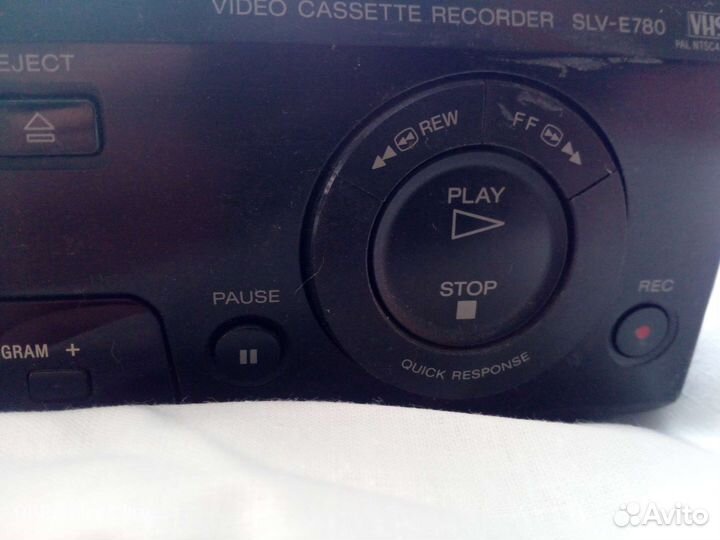 Видеомагнитофон Sony