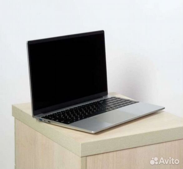 Ноутбук новый 15.6