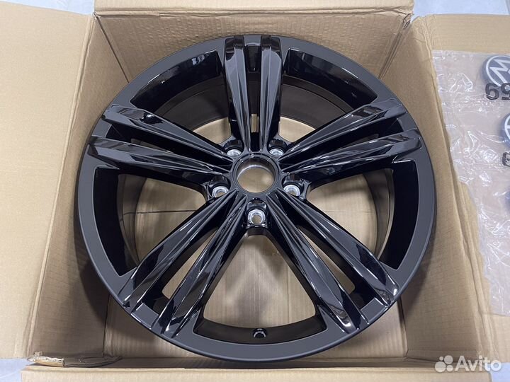 Новые Sebring Black для Volkswagen Tiguan