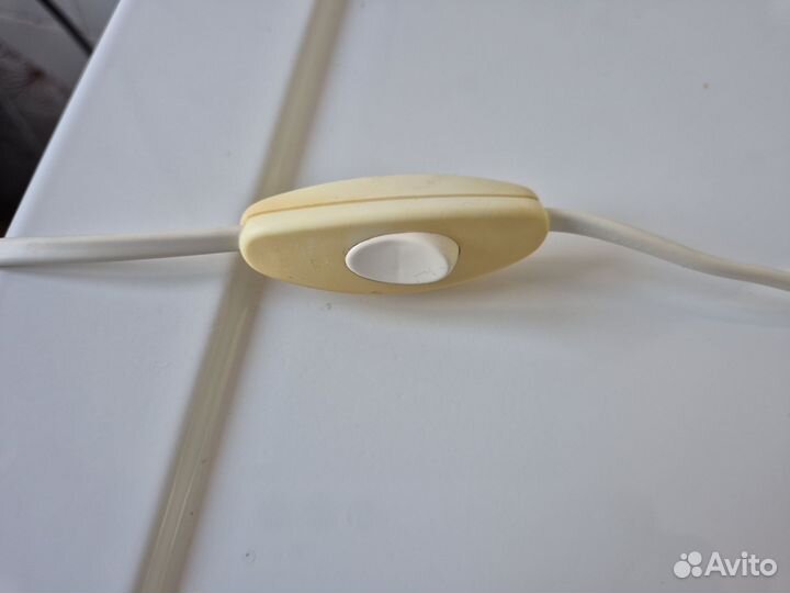 Настольная лампа IKEA зеленая